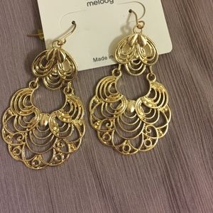 Gold earrings